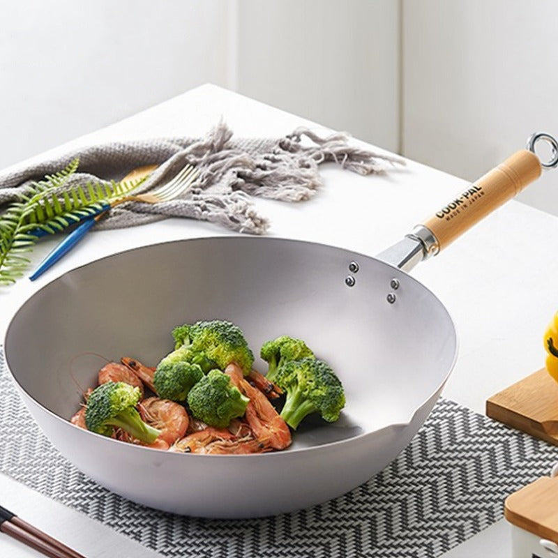 stainless-steel-vs-carbon-steel-wok